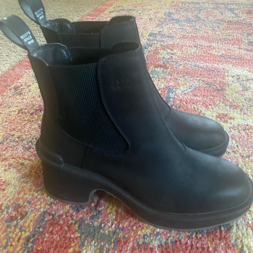 Sorel Hi Line Chelsea Boot 7.5